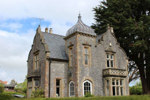 Gatehouse, Wells