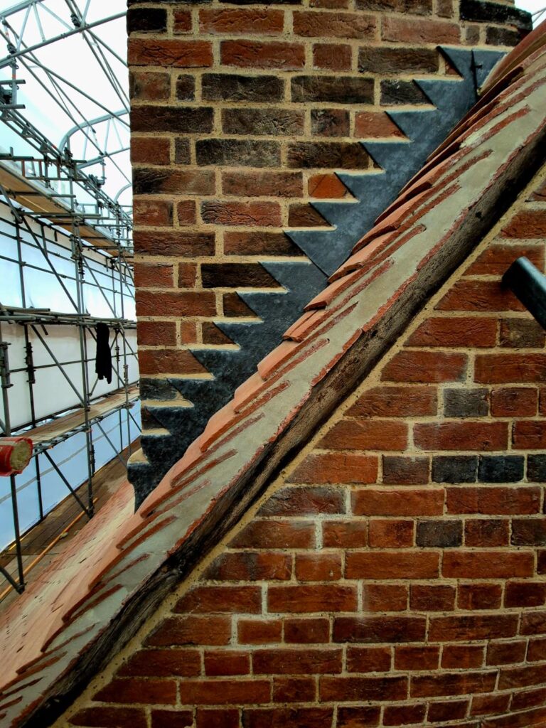 Double lap tiles
